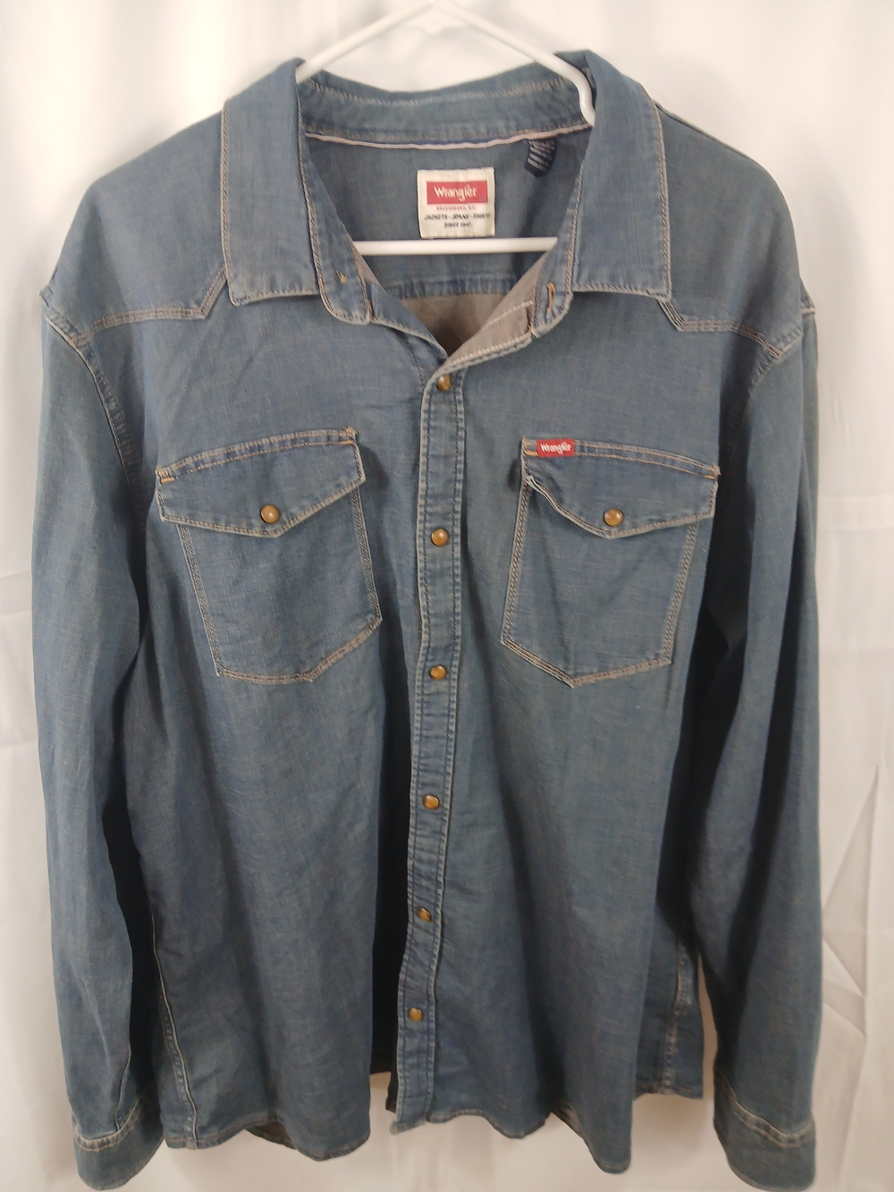 Wrangler Men's Light Blue Denim Work Shirt